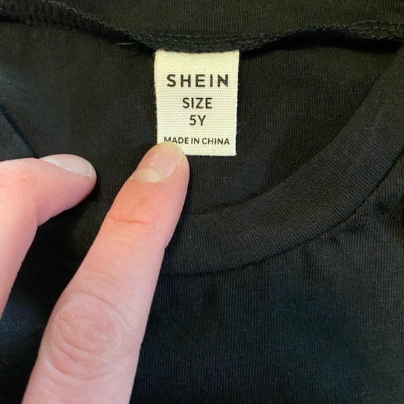 SHEIN Black Shot Caller Duck Tee - Picture 2 of 2